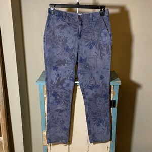 GAP Women’s Blue Floral Girlfriend Chinos. Size 4
